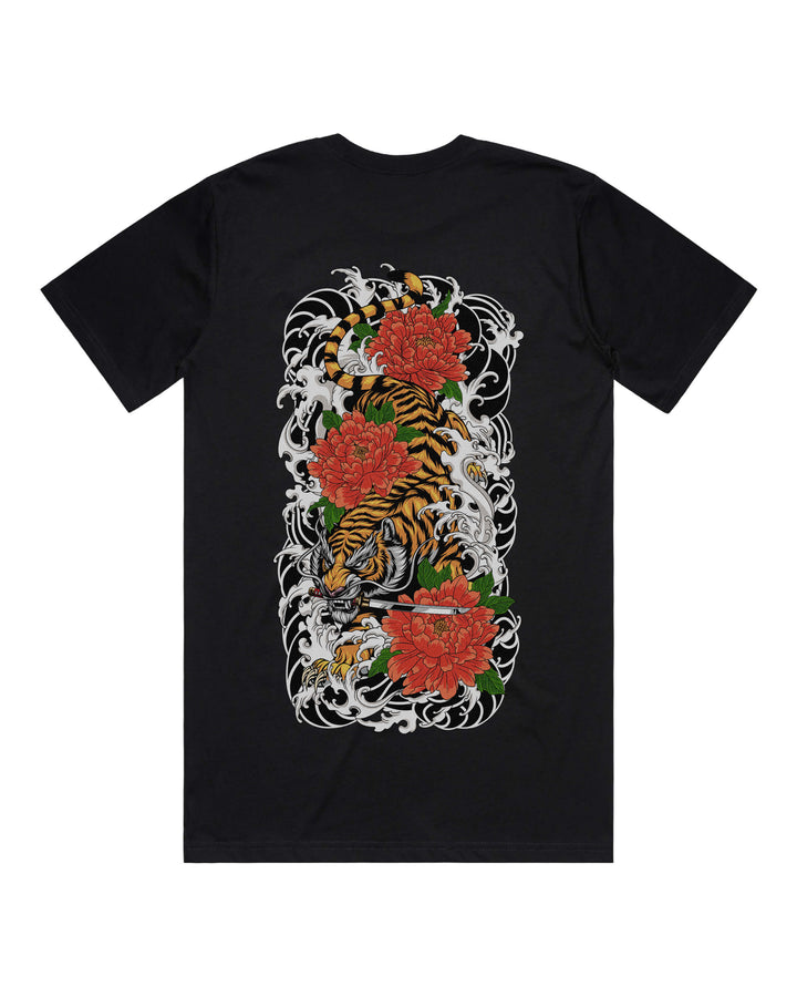 Black graphic t-shirt with large Japanese descending tiger back print